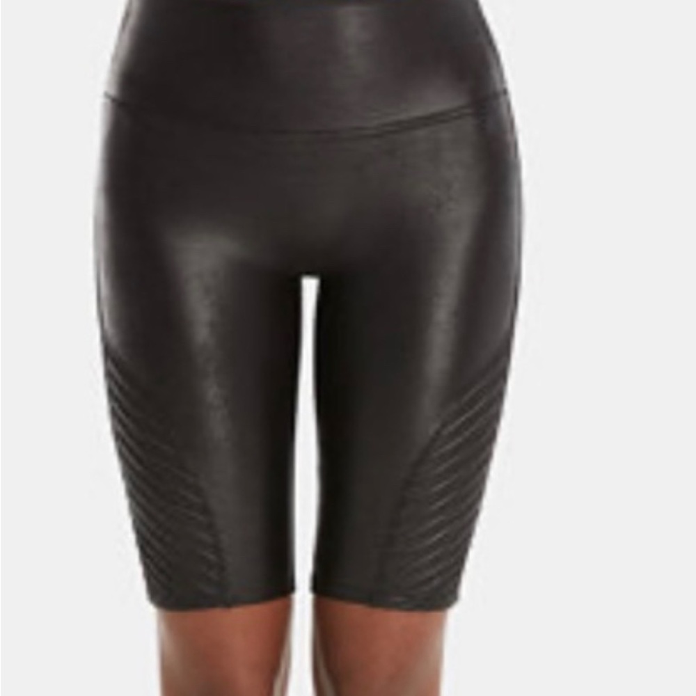 NEW!! SPANX XS Faux Leather Shaping Shorts ~SEXY & SNATCHED! (NO tags NO Tummy!) - Picture 5 of 10